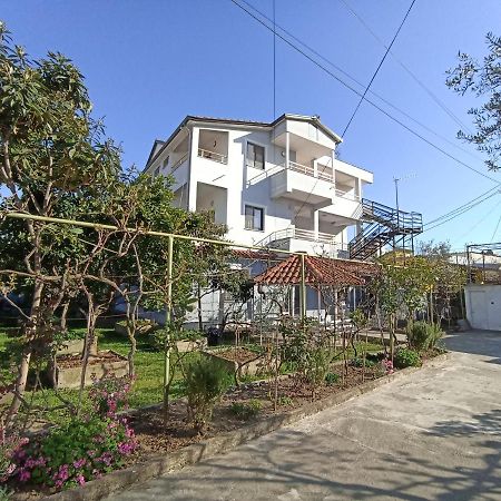 Villa Osmani Durrës Exteriér fotografie