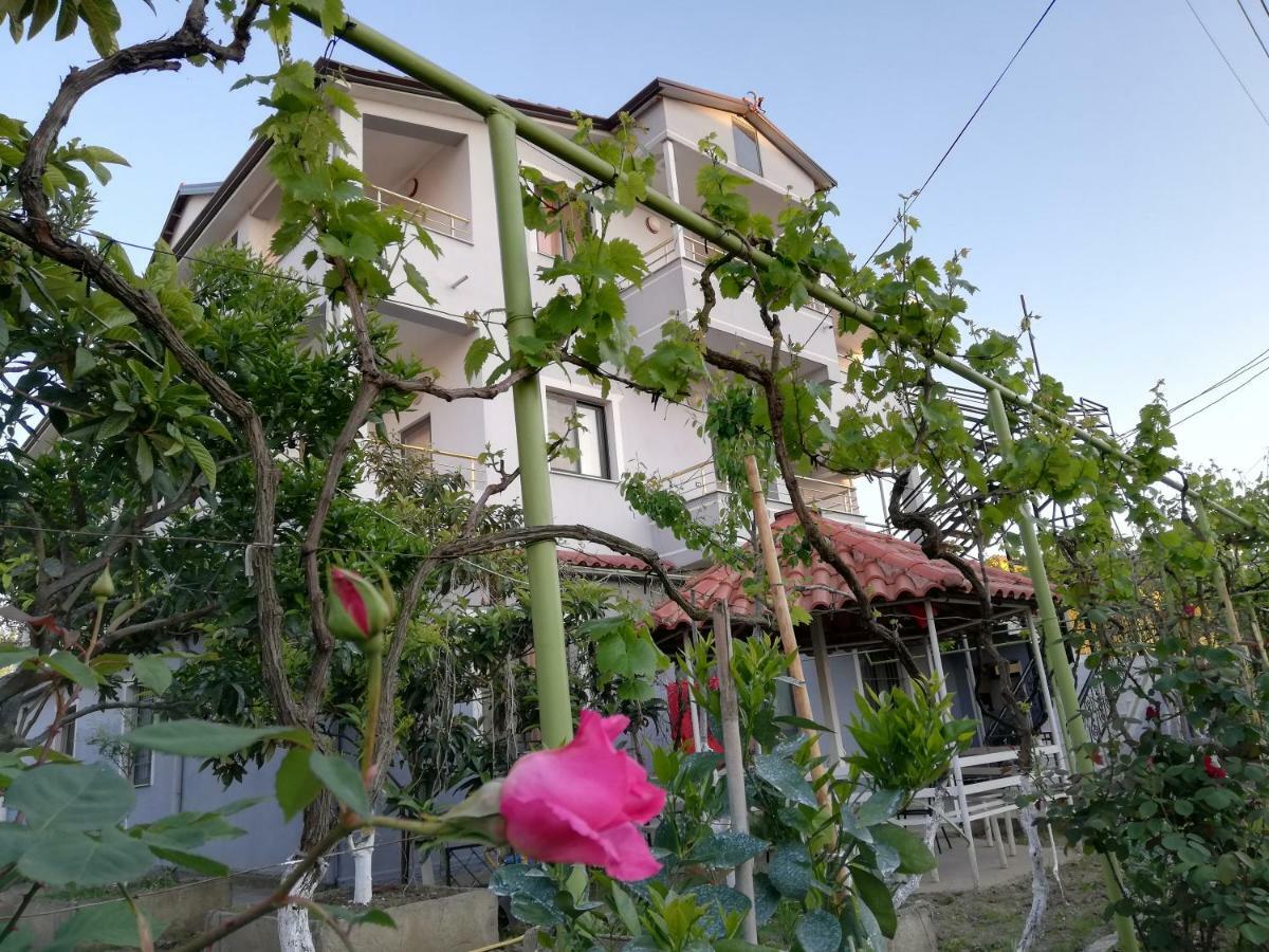 Villa Osmani Durrës Exteriér fotografie